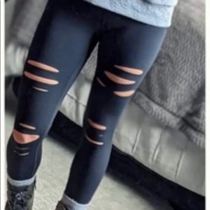 Zyia slash leggings